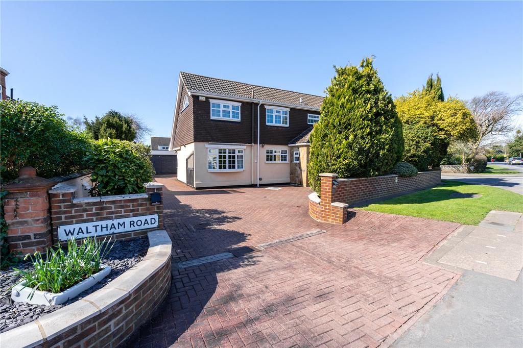 Waltham Road, GRIMSBY, Lincolnshire, DN33 5 bed detached house £337,500