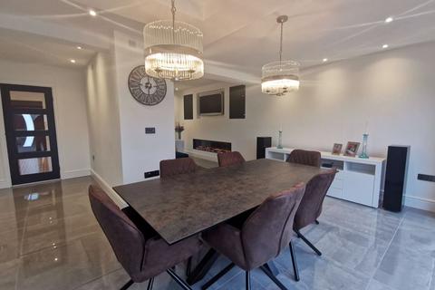 19 Villiers Road, Skewen, Neath, SA10 6AU
