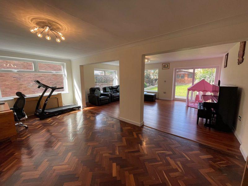 Stoneyfields Lane, Edgware 4 bed detached house £850,000