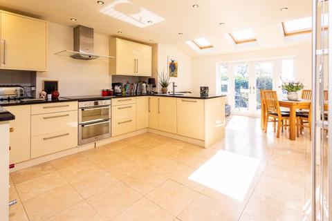 4 Blakelow Crescent, Blakelow, Nantwich, CW5 7EU