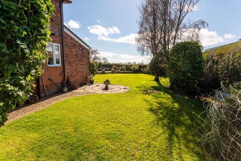 4 Blakelow Crescent, Blakelow, Nantwich, CW5 7EU