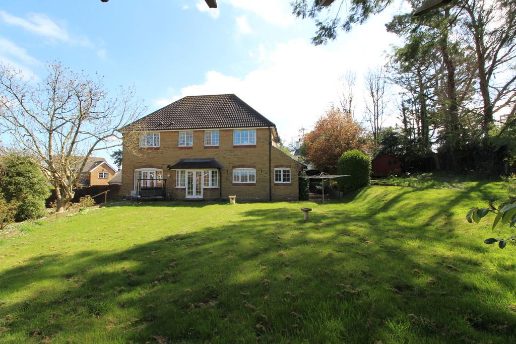 Candish Drive, Elburton 4 bed detached house £575,000