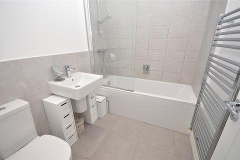 12 Mill Holme Fold, Bradford, BD10 0FA