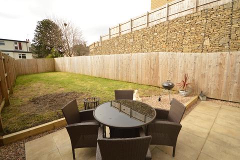 12 Mill Holme Fold, Bradford, BD10 0FA