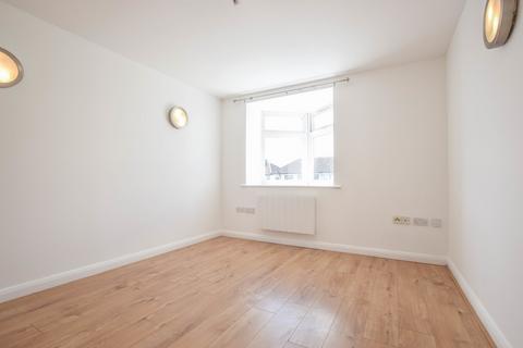 undefined, Turners Hill, Waltham Cross EN8