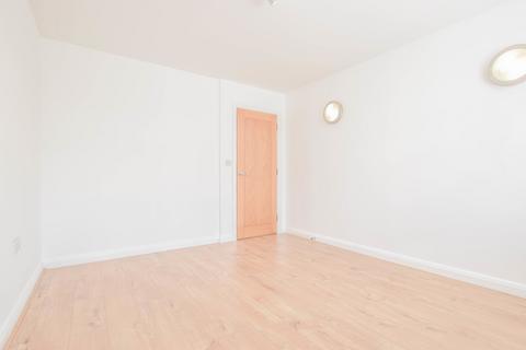 undefined, Turners Hill, Waltham Cross EN8