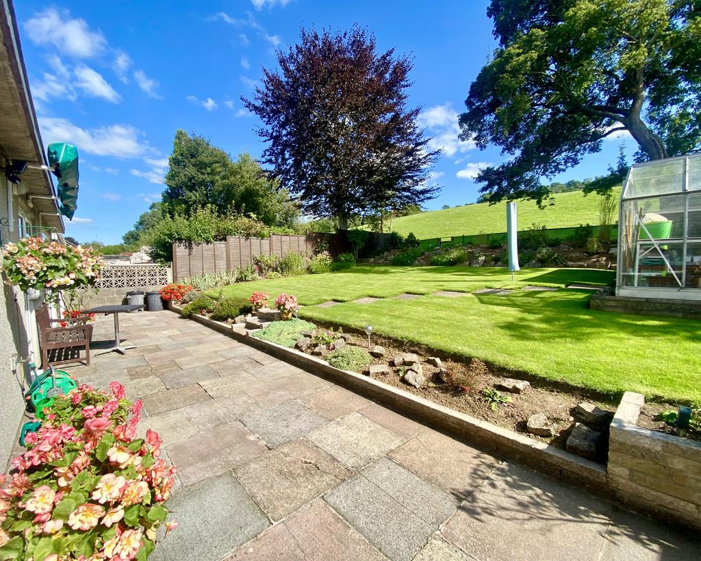 Parkfield Gardens, Sutton 4 bed detached house £460,000