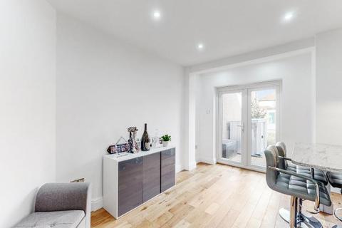 110 Mayfield Gardens, London, W7 3RD