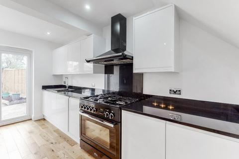 110 Mayfield Gardens, London, W7 3RD
