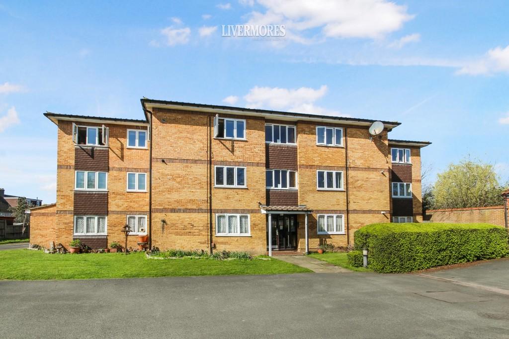 Fox Hollow Drive, Bexleyheath, Kent 2 bed flat £265,000