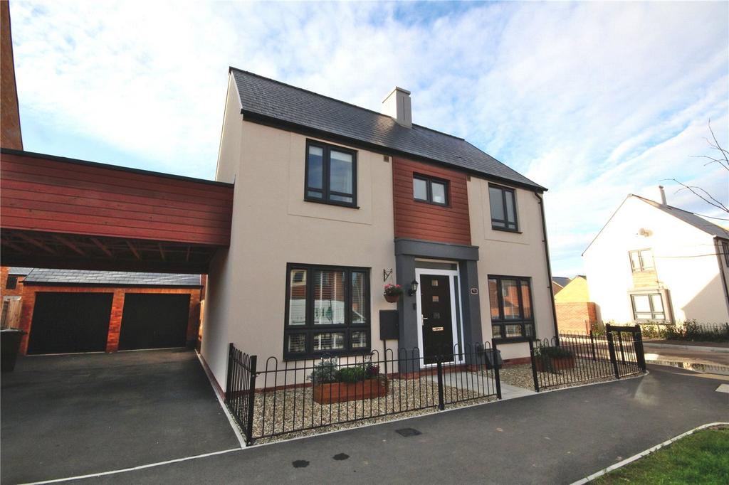 Sapphire Road, Cleeve, Cheltenham, GL52 3 bed detached house to