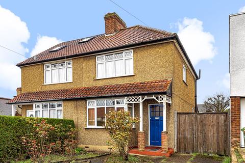 87 Clarkes Avenue, Worcester Park, KT4 8QB