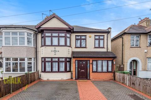 30 Cecil Avenue, Hornchurch, RM11 2NB
