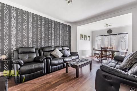 30 Cecil Avenue, Hornchurch, RM11 2NB
