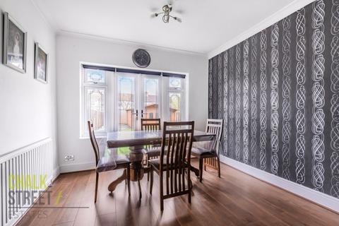 30 Cecil Avenue, Hornchurch, RM11 2NB