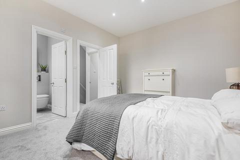 53a Heaton Road, Mitcham, CR4 2BW