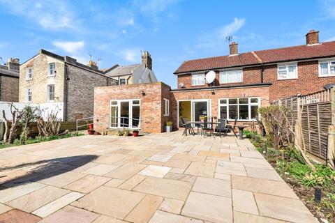 21 Chetwode Road, London, SW17 7RF