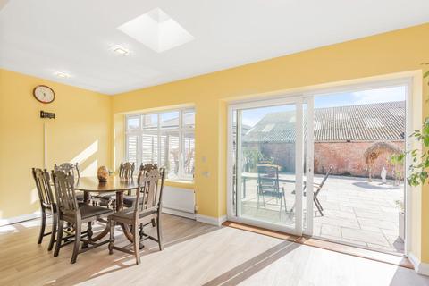 21 Chetwode Road, London, SW17 7RF