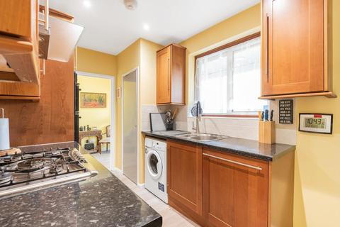 21 Chetwode Road, London, SW17 7RF