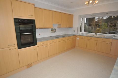 7 Ashley Close, Stourbridge, DY8 3AF
