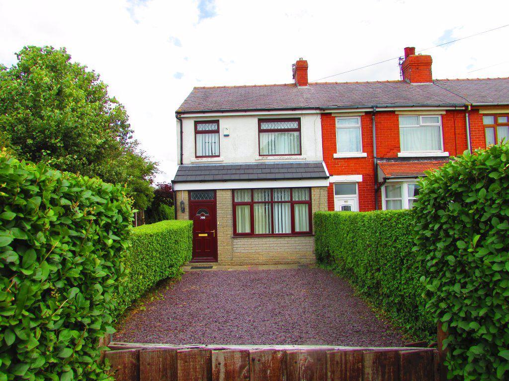 Common Edge Road, Blackpool, Lancashire 2 bed semidetached house £