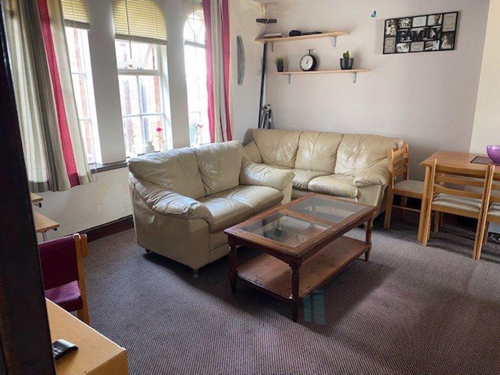 Branson Court Kettering 2 bed apartment £675 pcm (£156 pw)