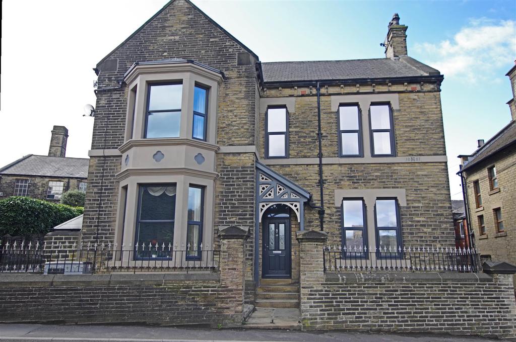 Rochdale Road, Greetland, Halifax 5 bed semidetached house for sale