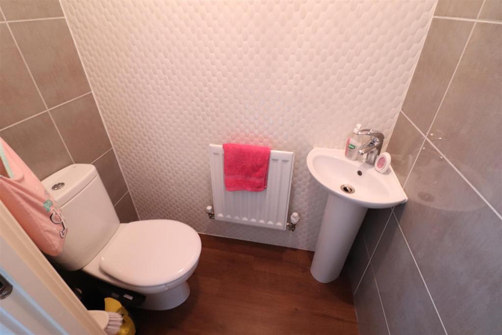 Downstairs wc
