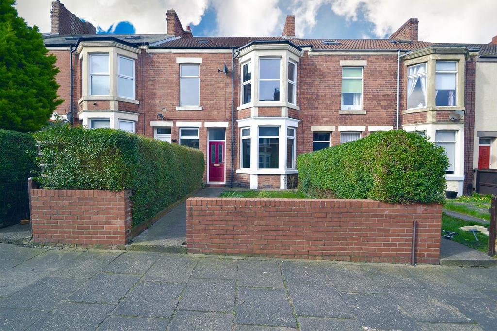 Cambridge Avenue, Whitley Bay 3 bed flat £150,000