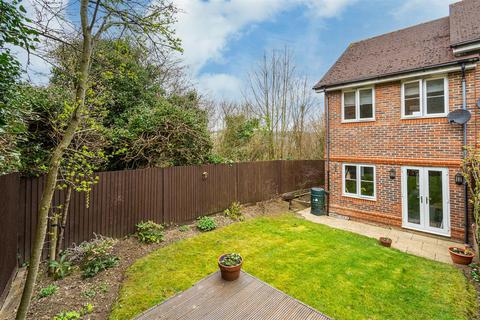 14 Apple Tree Close, High Wycombe, HP13 7PE