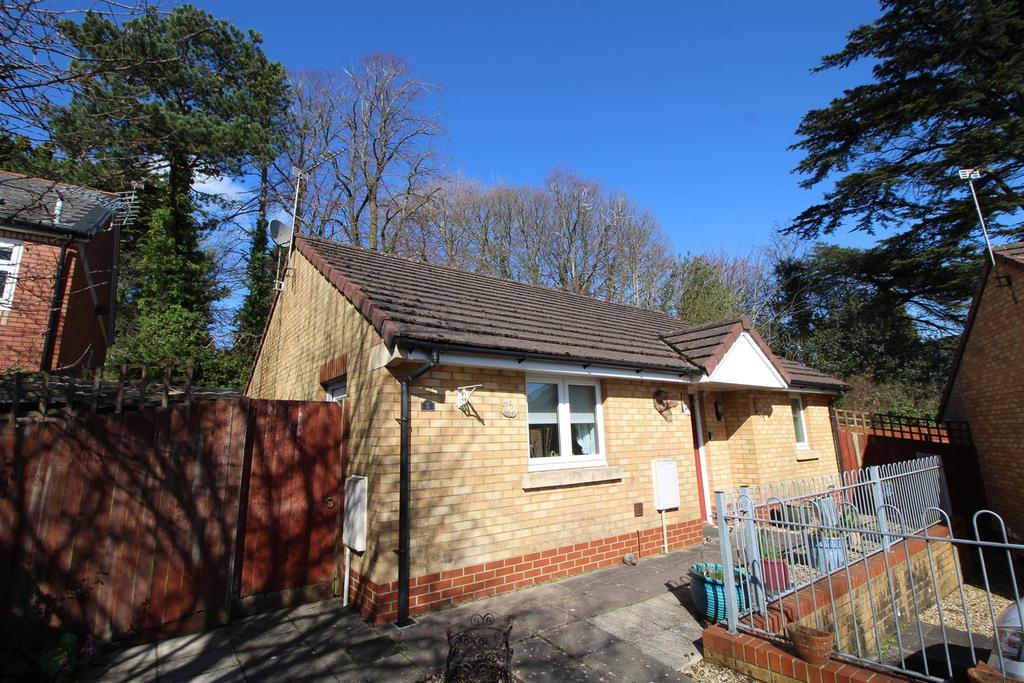 Stelvio Park Avenue, Newport 2 bed bungalow £205,000
