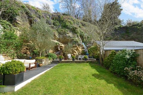 6 The Parade, Truro, TR1 1QE