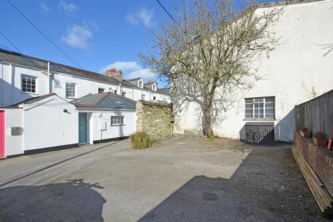6 The Parade, Truro, TR1 1QE