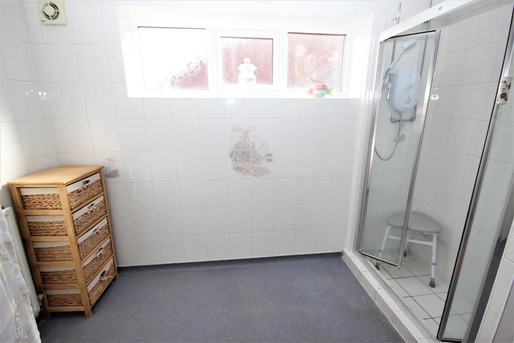 En-suite shower room