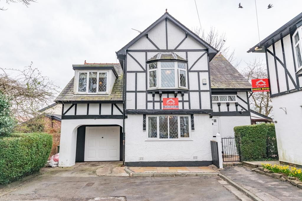 Elms Drive, Wrea Green, Preston, PR4 4 bed detached house £345,000