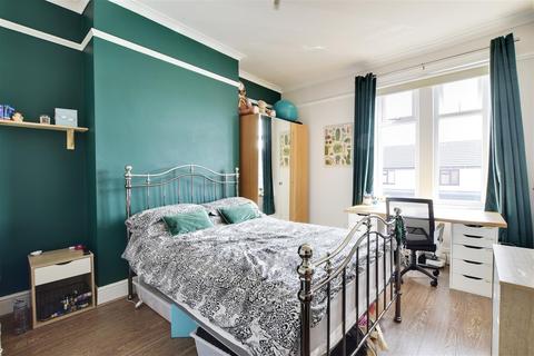 19 Roker Baths Road, Sunderland, SR6 9QF