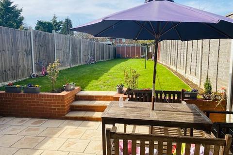 124 Danefield Road, Northampton, NN3 2SR