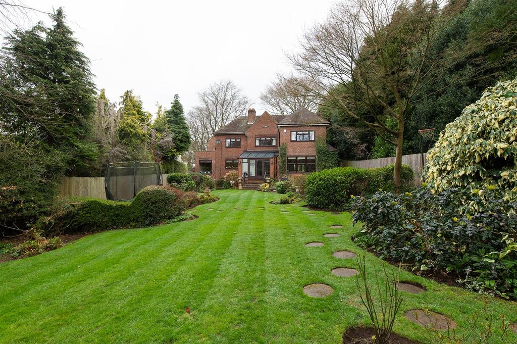 Middlefield Lane, Hagley, Stourbridge 5 bed detached house £900,000
