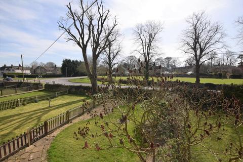 3 Hall Close, Cottesmore, Oakham, LE15 7DE