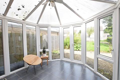 3 Hall Close, Cottesmore, Oakham, LE15 7DE