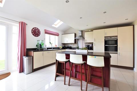 17 Aintree Avenue, Barleythorpe, Oakham, LE15 7TR