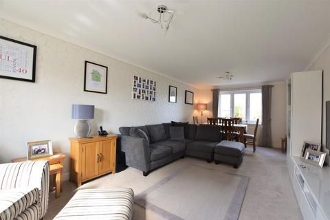 17 Aintree Avenue, Barleythorpe, Oakham, LE15 7TR