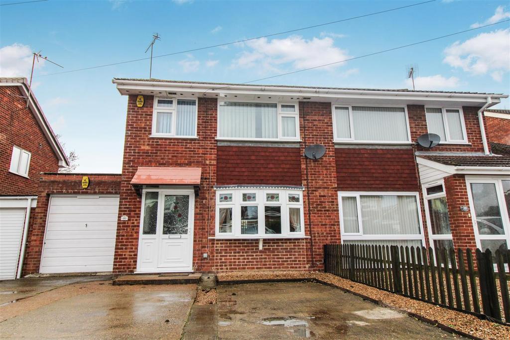 Burnham Avenue, King's Lynn 3 bed semidetached house £210,000