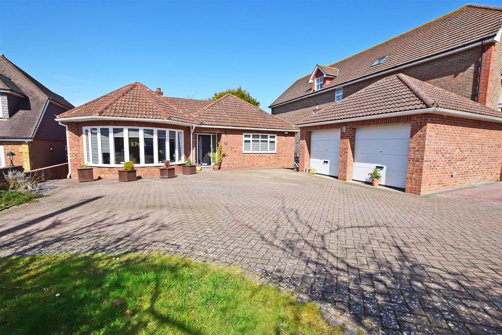 Robin Hood Lane, Walderslade, Chatham 4 bed detached bungalow £750,000