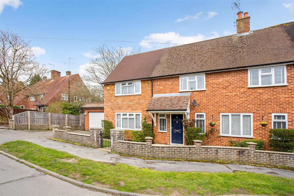 Park Crescent, Sunningdale 4 bed semi-detached house - £750,000