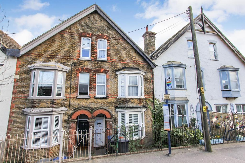 Harbour Street, Whitstable 4 bed terraced house £425,000