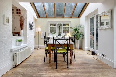 71 Chase Side, Enfield, EN2 6NQ