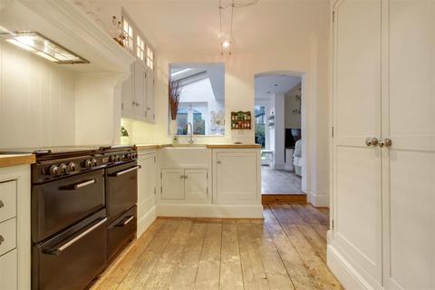 71 Chase Side, Enfield, EN2 6NQ