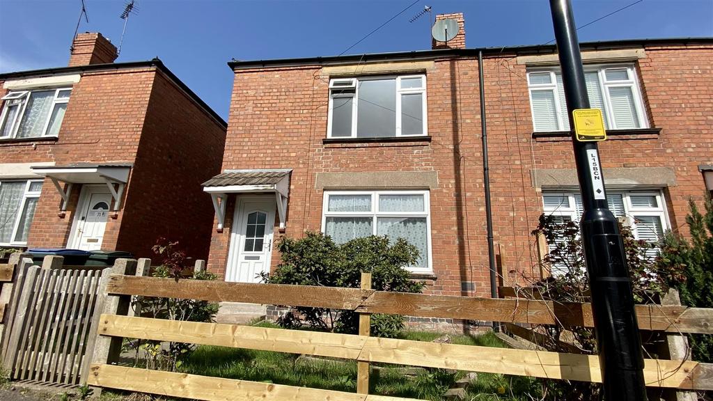Lawrence Saunders Road, Coventry 2 bed end of terrace house £750 pcm