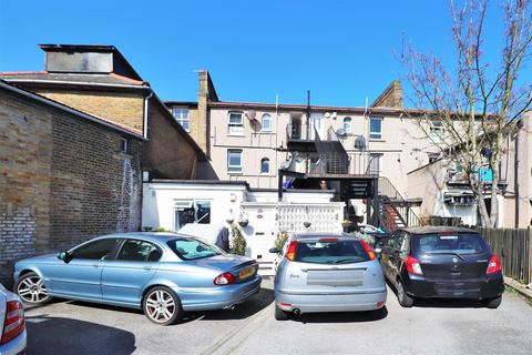 21c Nuxley Road, Belvedere, DA17 5JE
